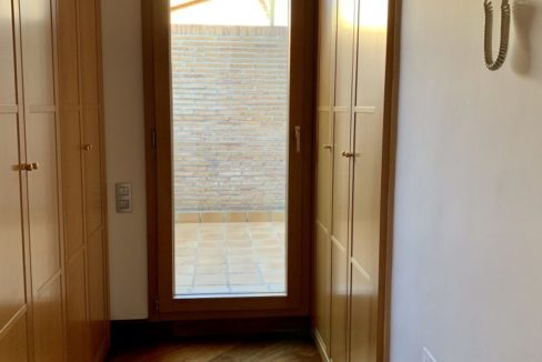 prado-del-rey-101-vestidor-matri-768x1024